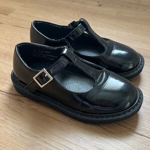 Thereabouts Th Lil Finley Mary Jane’s size